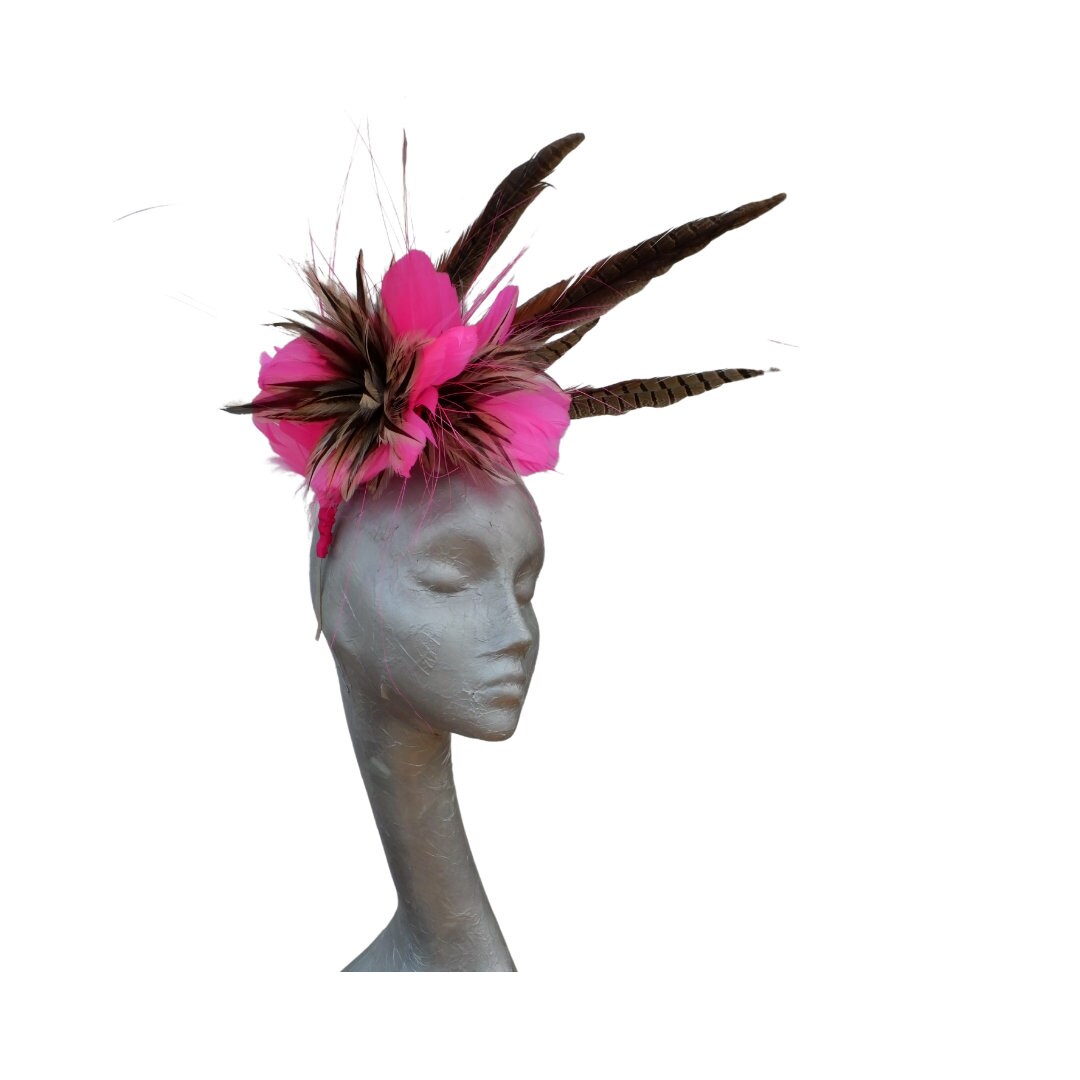 Flo - Fluorescent pink & natural feather fascinator