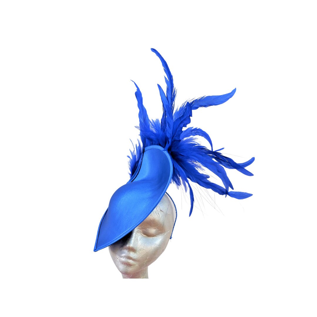 Trinity - Sapphire Blue Hatinator