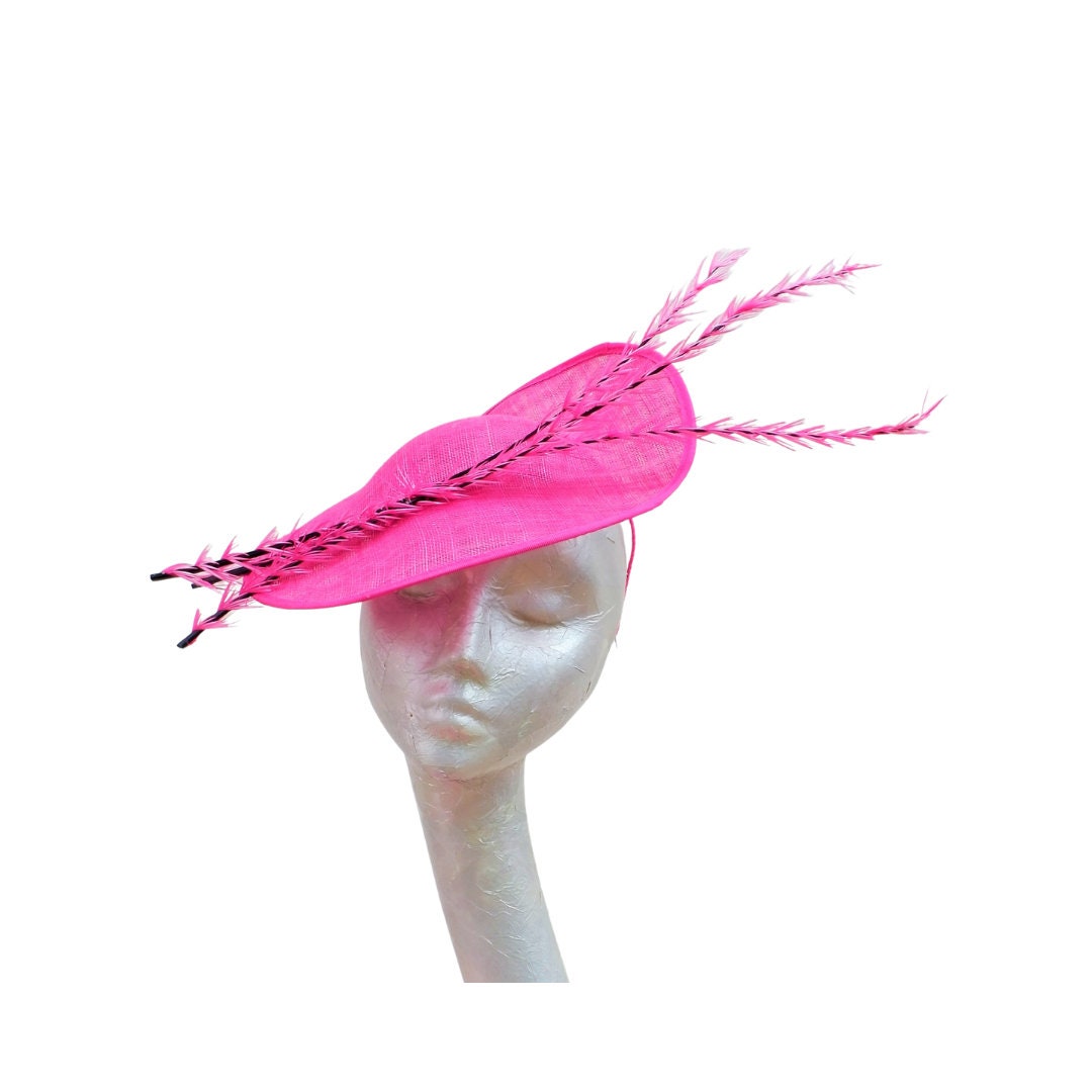 Zandra - Fuchsia Feature hatinator