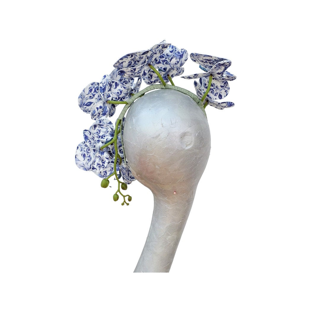 Orchidee - Royal Blue & White Orchid Fascinator