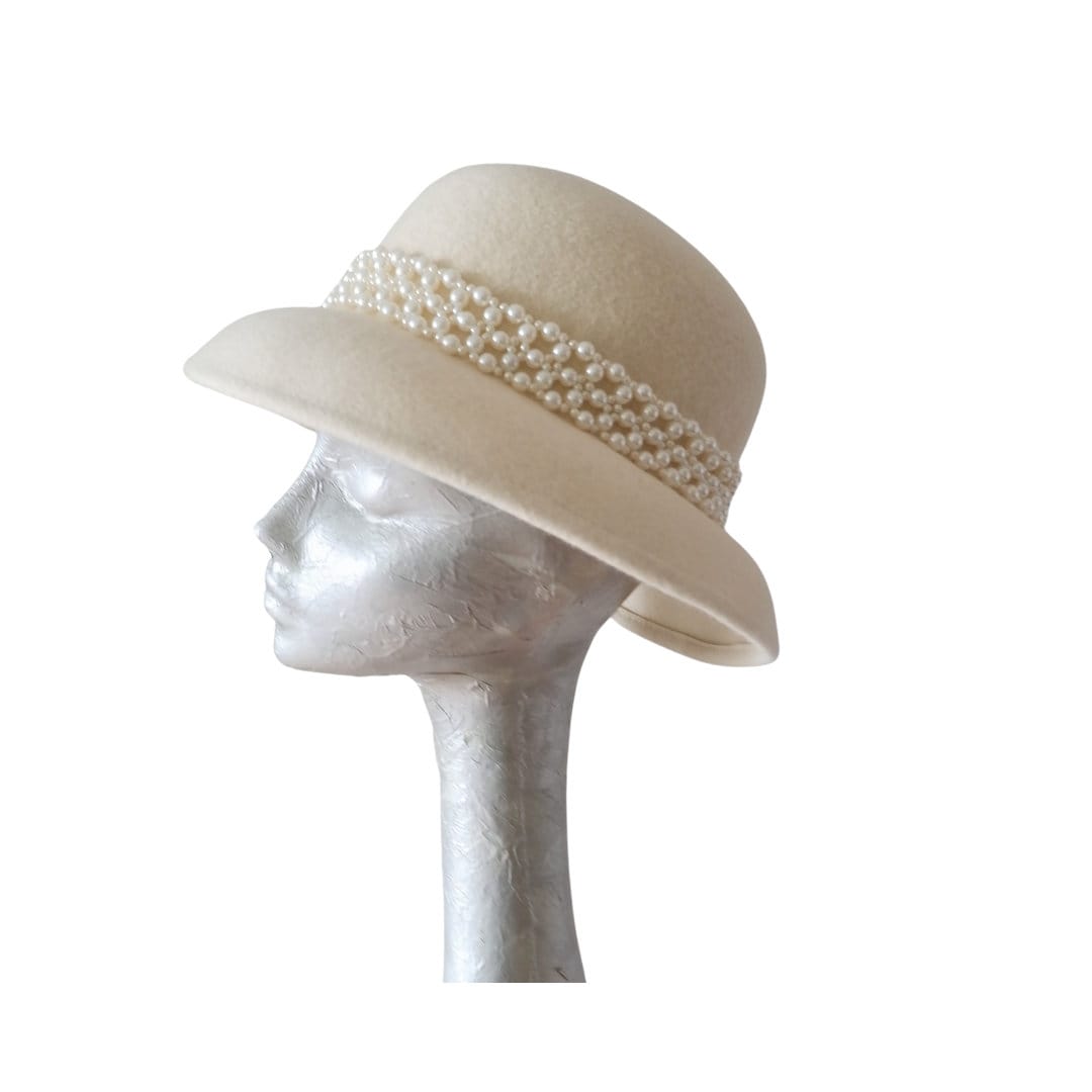 Pearl - Winter White/ Ivory Wool Bell hat