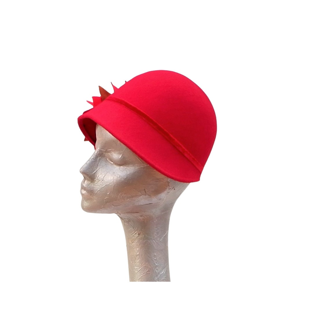 Kitty - Poppy Red 20's Style Cloche Hat