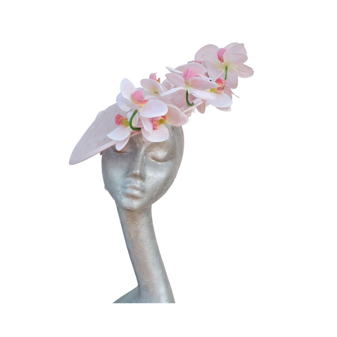 Armand - Medium Hatinator edged with Silk Orchids