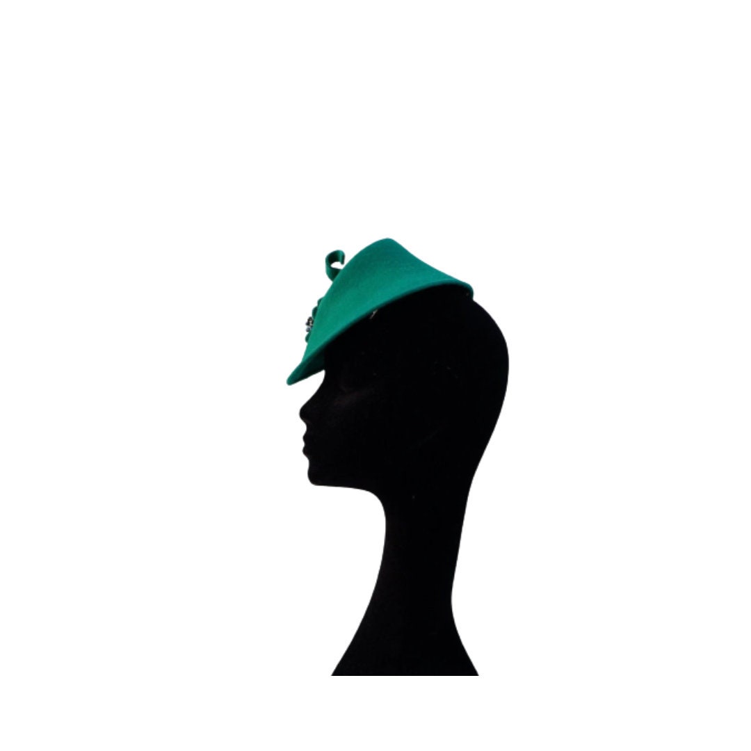 Robyn - Emerald Green felt 40's Style percher hat