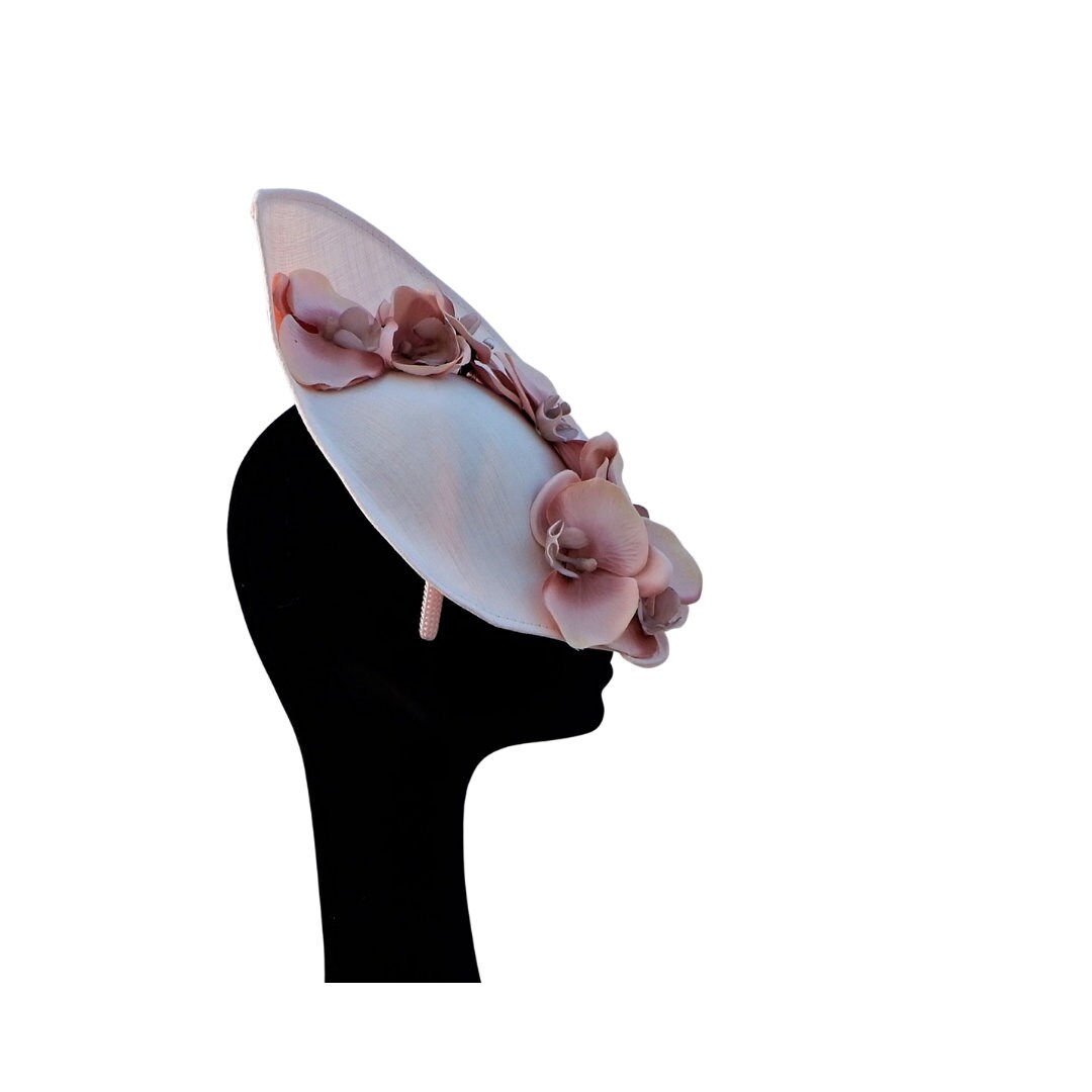 Maple - Nude silk covered sinamay pointed shaped feature saucer hatinator with orchids