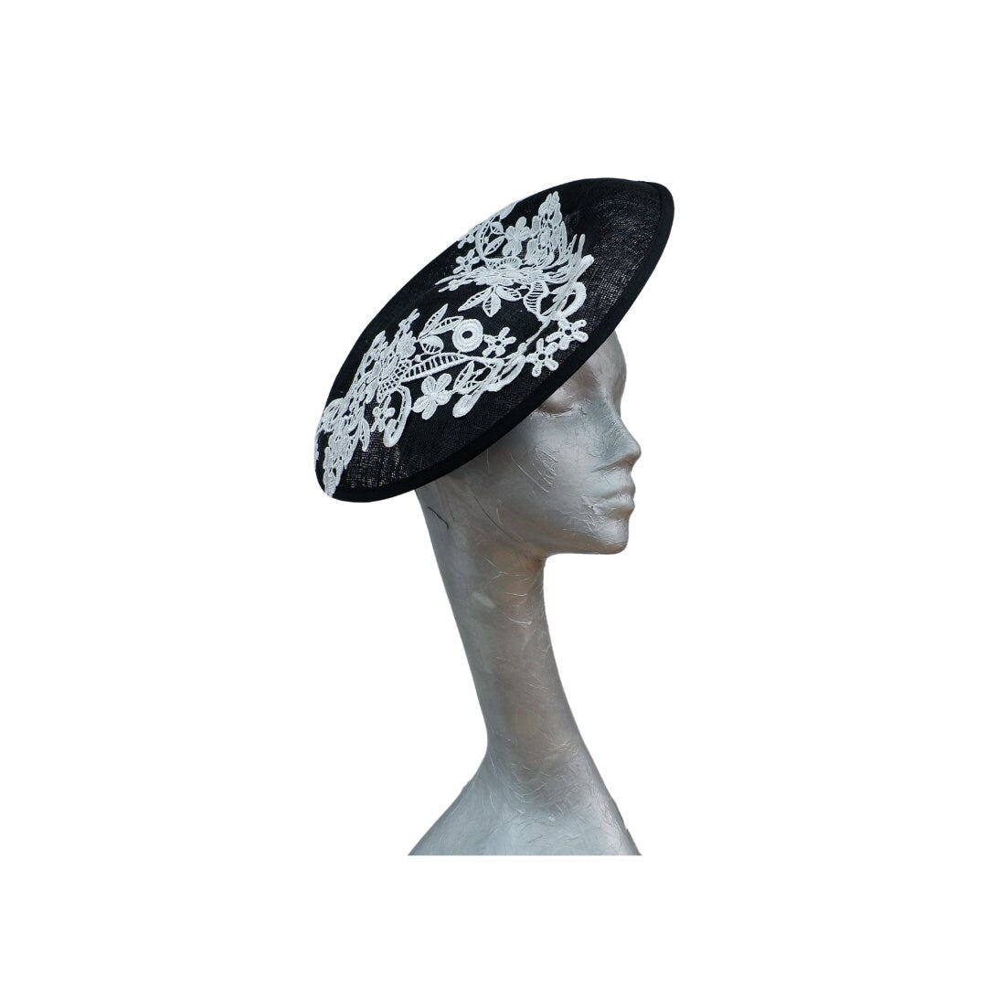 Clent - Black with White lace applique hatinator