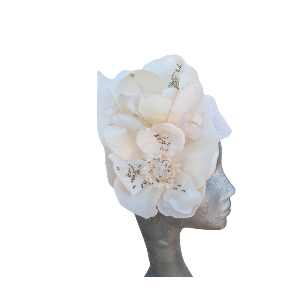 Maggy - Ivory Magnolia Feature fascinator