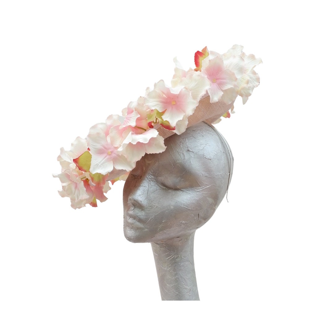 Hydrangea - Pale pink hatinator with silk hydrangea flowers