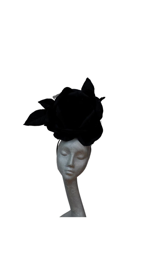 Caen - Medium 28cm Black  rose fascinator