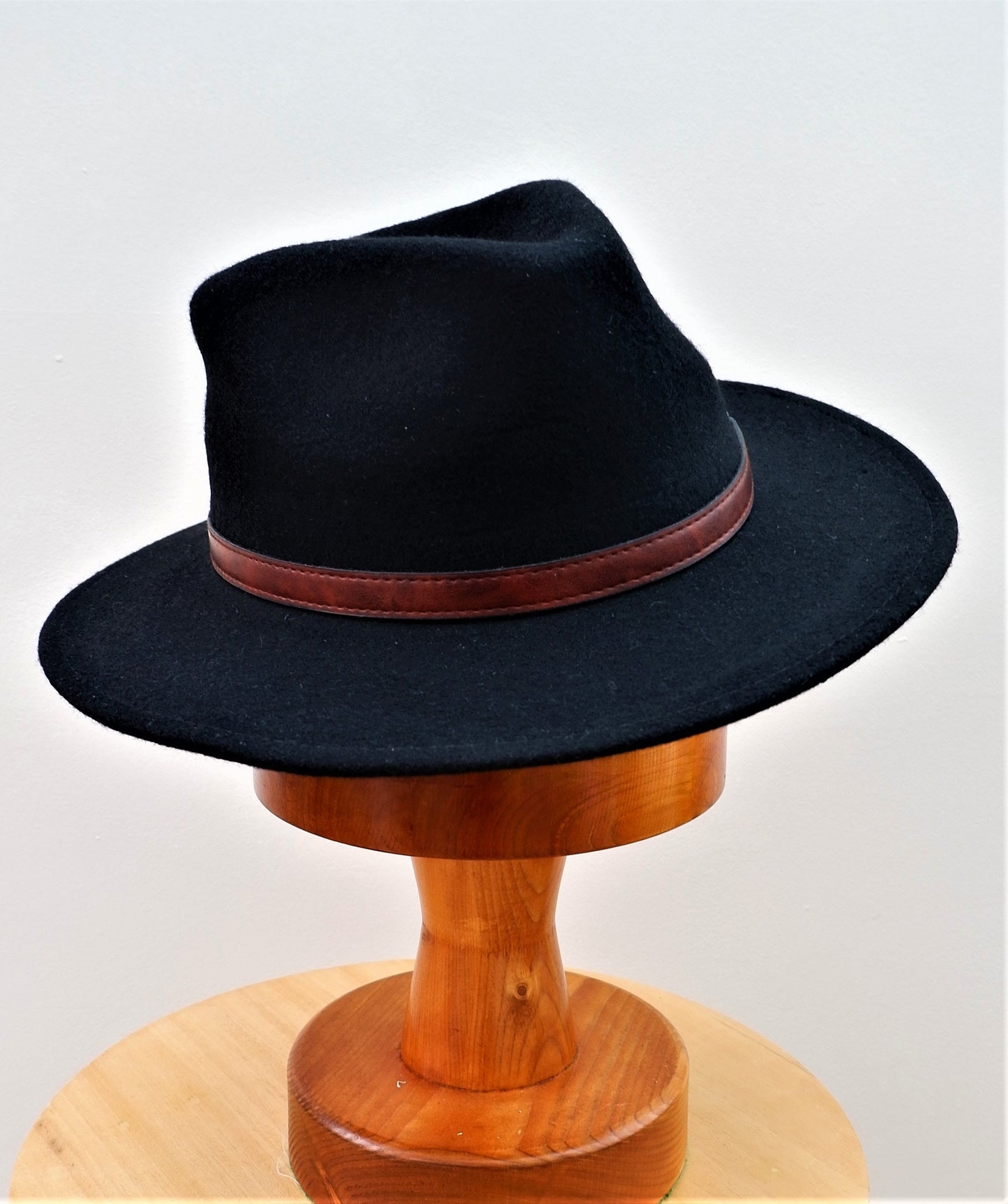 Alexander - Gentleman's 100% Wool Black Fedora Hat
