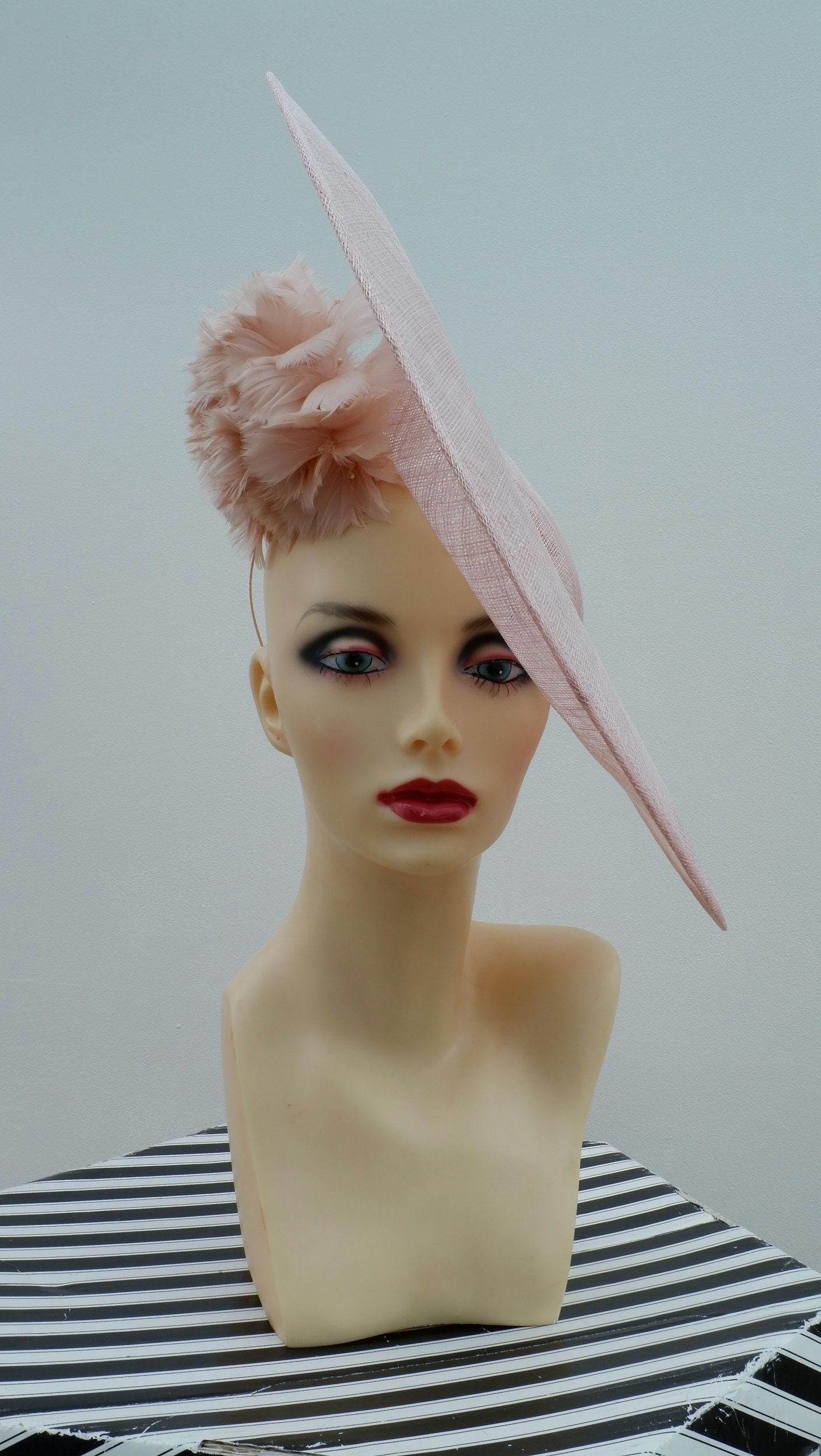 Milenco - Medium detailed Nude Sinamay fascinator