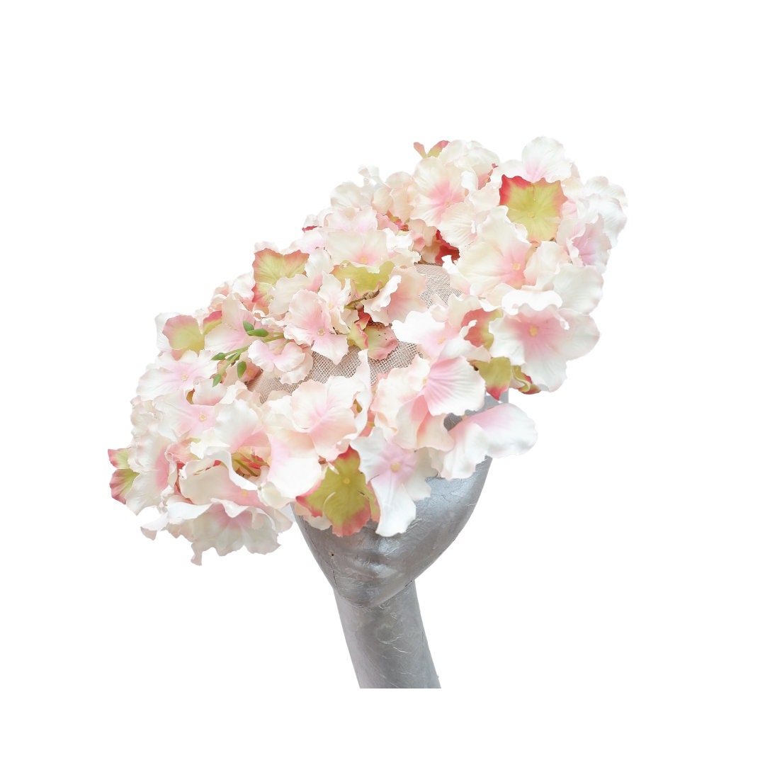 Hydrangea - Pale pink hatinator with silk hydrangea flowers
