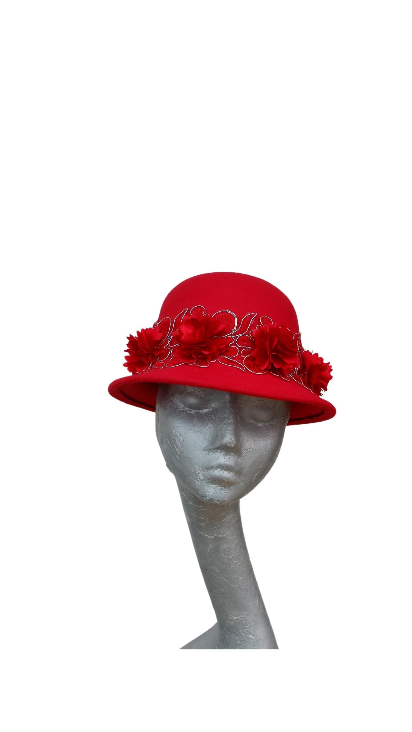 Pen  -Scarlet Wool cloche hat