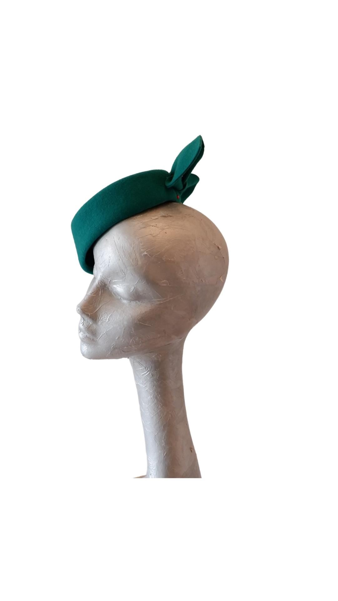Rolo - Emerald Green felt  percher hat