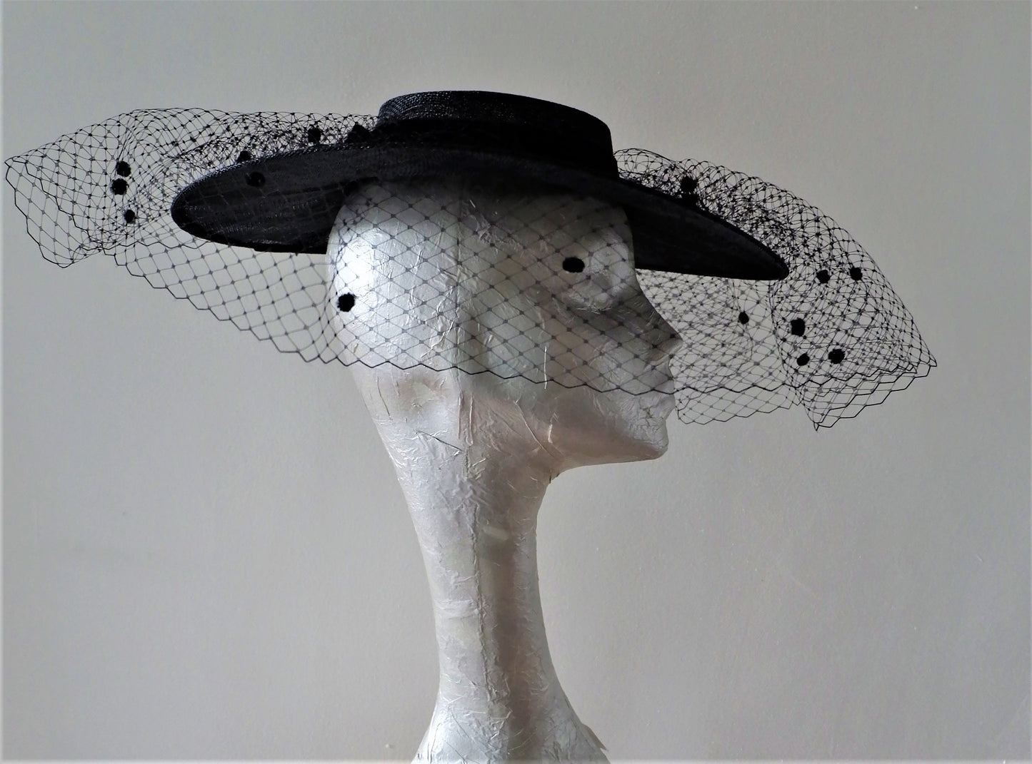 Amara - Black Veiled Boater