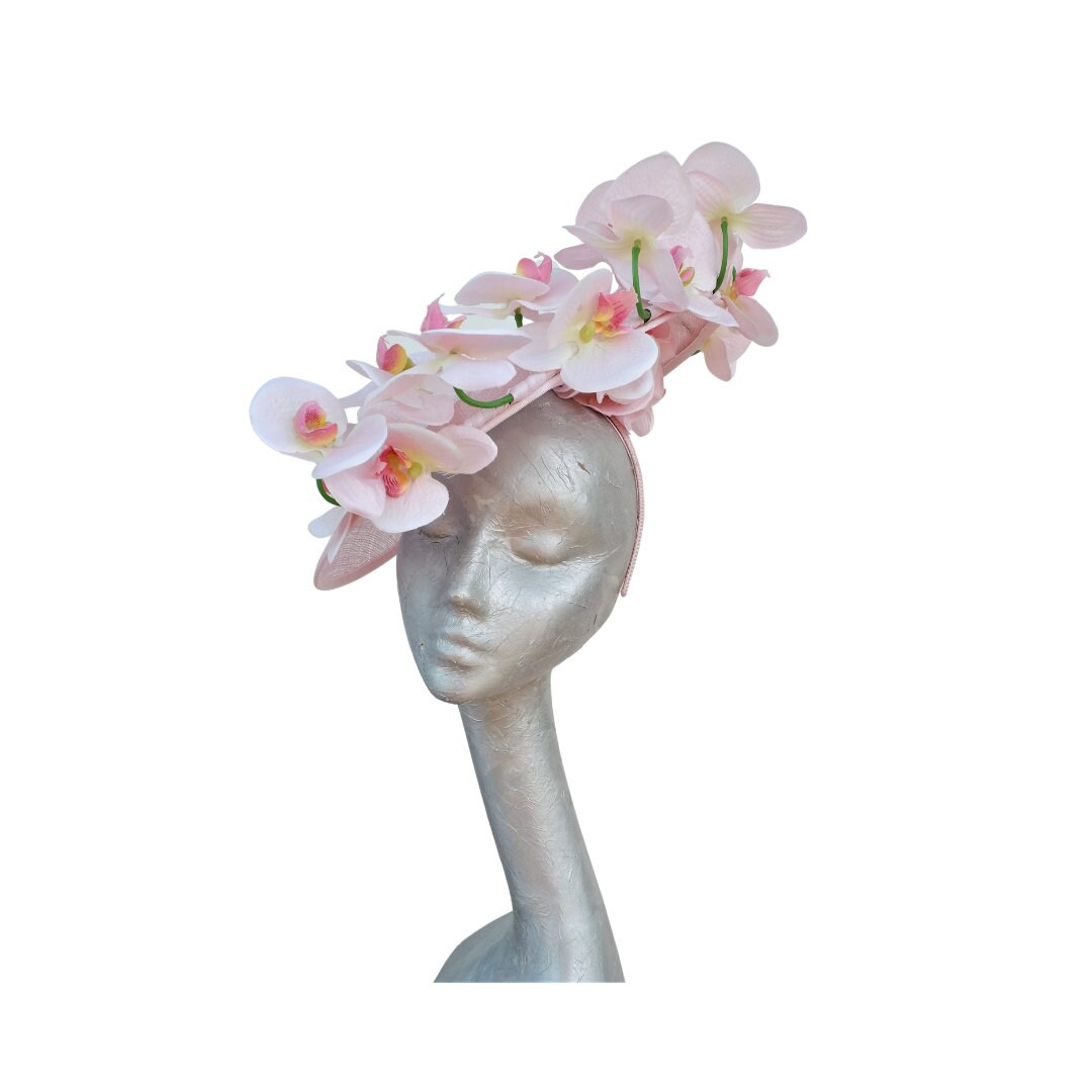 Armand - Medium Hatinator edged with Silk Orchids